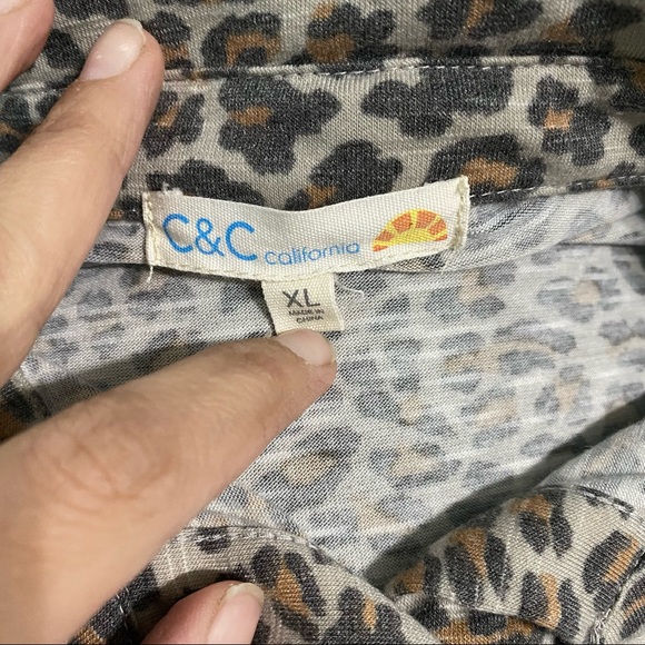 C&C California Cheetah Print Button Down Tie Shirt - Picture 6 of 8